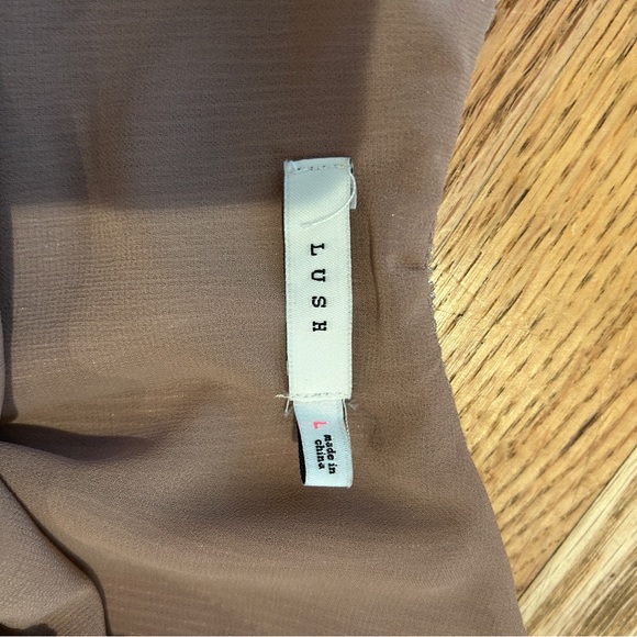 Gold shimmer long sleeve top - Picture 3 of 3